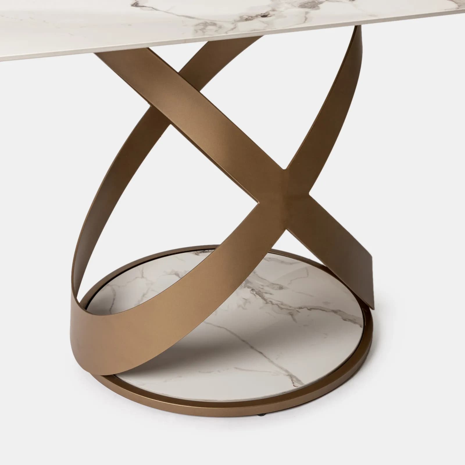 Tavolo 160x90 cm con piano effetto marmo perlato e gambe rame opaco - Remarq