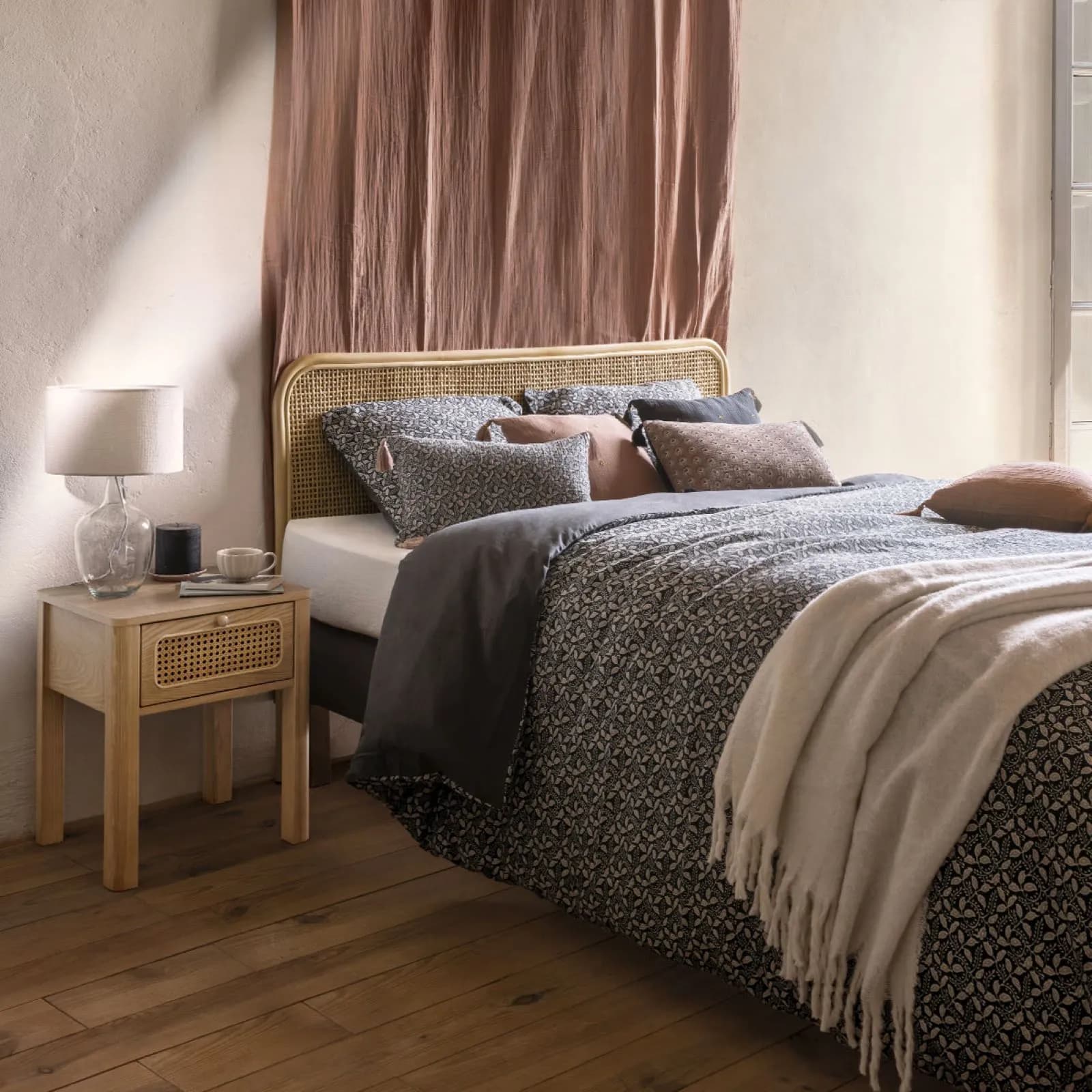 Testata per letto matrimoniale 160x100h cm in rattan naturale