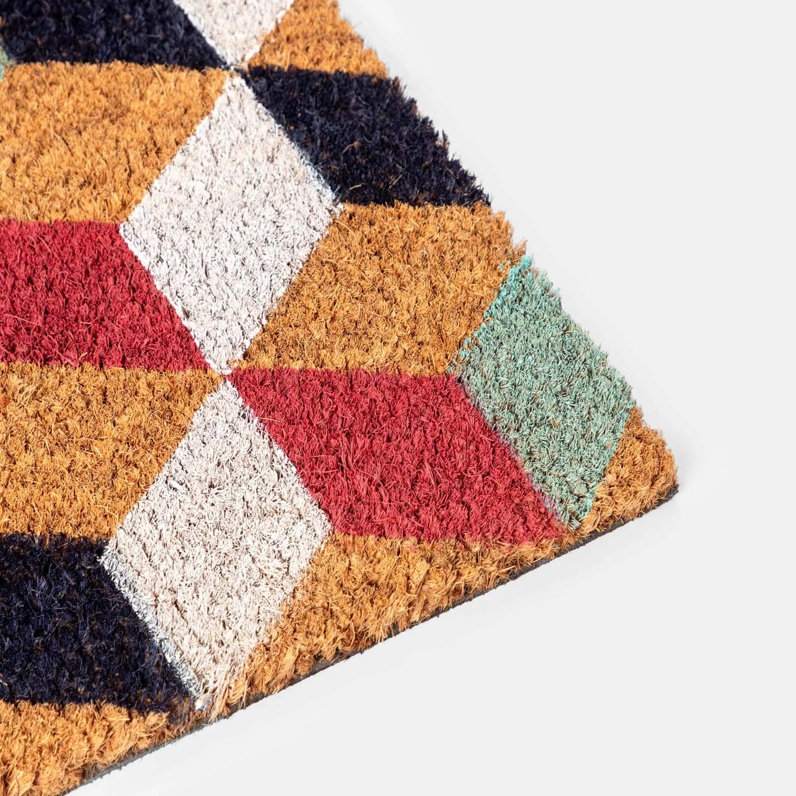 Zerbino 45x75 cm in coir naturale con disegno geometrico cubi colorati