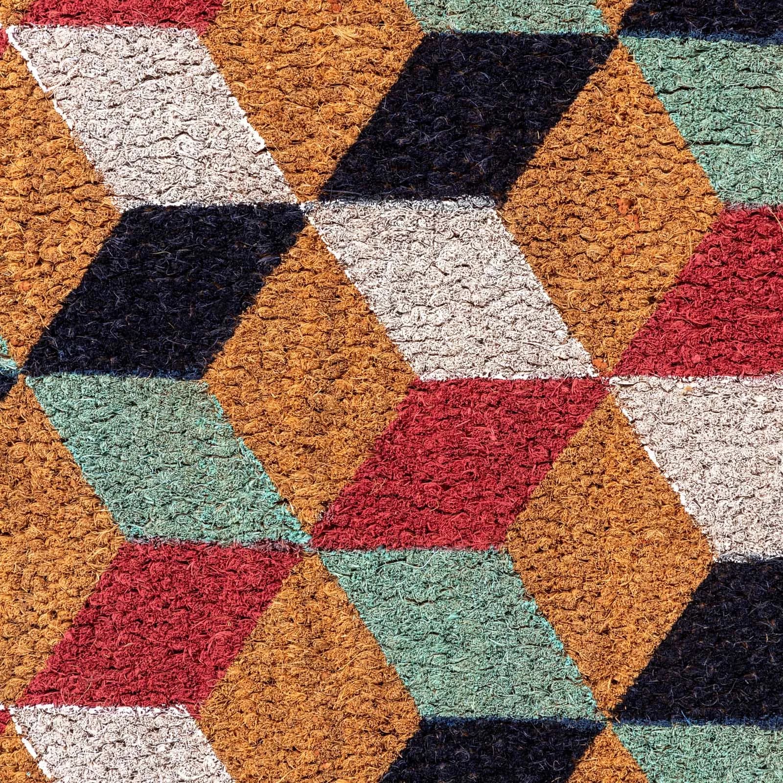 Zerbino 45x75 cm in coir naturale con disegno geometrico cubi colorati